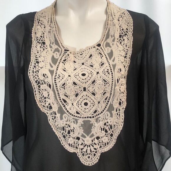 Umgee small crochet neckline black sheer blouse lace - Picture 2 of 7